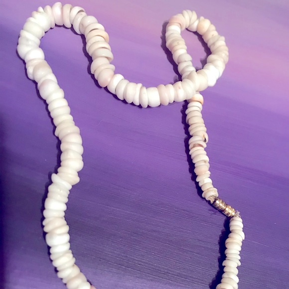 Genuine Puka Shell Necklace, Gorgeous Color - Picture 7 of 9